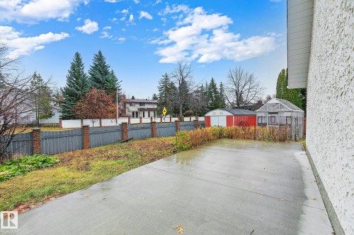 186 Willow Way, Edmonton, AB - Outdoor