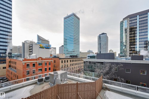 603 10136 104 Street, Edmonton, AB - Outdoor