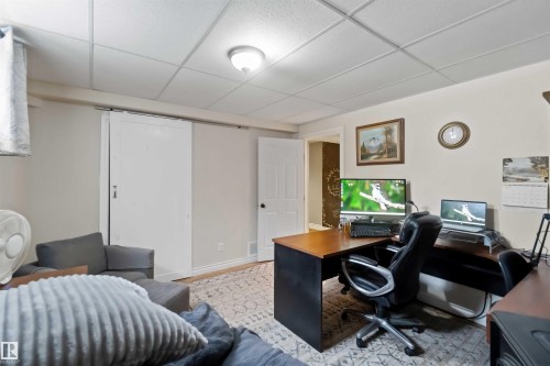 501 Lakeside Drive, Rural Parkland County, AB - Indoor Photo Showing Office