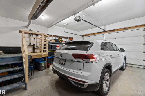 501 Lakeside Drive, Rural Parkland County, AB - Indoor Photo Showing Garage