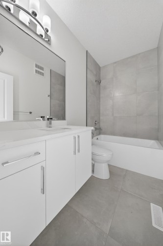 464 Crystal Creek Link, Leduc, AB - Indoor Photo Showing Bathroom