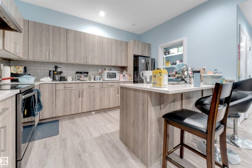 2029 89B Street, Edmonton, AB - Indoor Photo Showing Kitchen