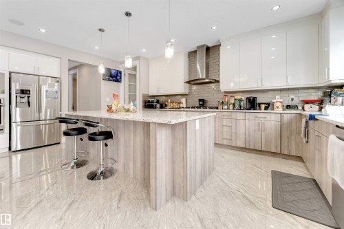 2029 89B Street, Edmonton, AB - Indoor Photo Showing Kitchen With Upgraded Kitchen