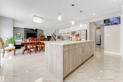 2029 89B Street, Edmonton, AB - Indoor