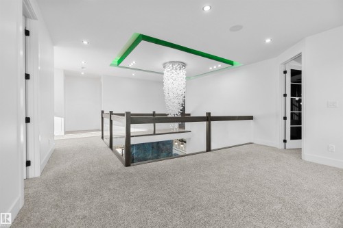 3904 Ginsburg Crescent, Edmonton, AB - Indoor Photo Showing Other Room