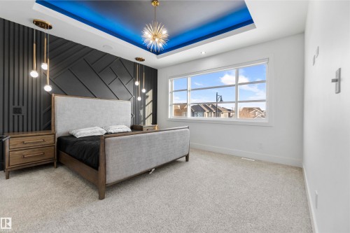 3904 Ginsburg Crescent, Edmonton, AB - Indoor Photo Showing Bedroom