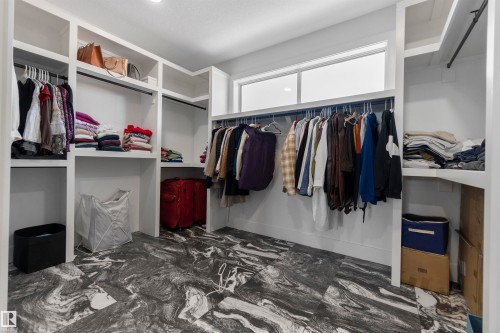 3904 Ginsburg Crescent, Edmonton, AB - Indoor With Storage