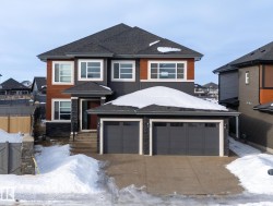 3904 Ginsburg Crescent  Edmonton, AB T5T 4V2