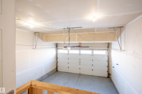 2021 15 Avenue, Edmonton, AB - Indoor Photo Showing Garage