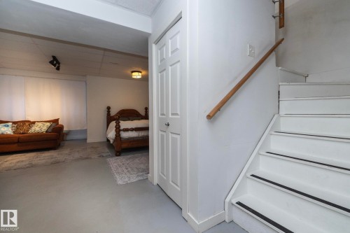 1615 Rutherford Road, Edmonton, AB - Indoor