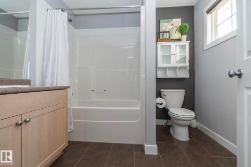 1615 Rutherford Road, Edmonton, AB - Indoor Photo Showing Bathroom