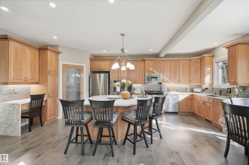 2311 Bailey Court, Edmonton, AB - Indoor