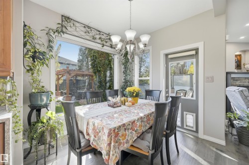 2311 Bailey Court, Edmonton, AB - Indoor Photo Showing Dining Room