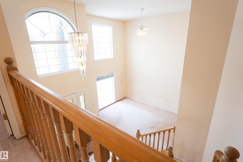 716 Revell Crescent, Edmonton, AB - Indoor Photo Showing Other Room