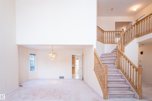 716 Revell Crescent, Edmonton, AB - Indoor Photo Showing Other Room