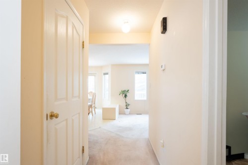 716 Revell Crescent, Edmonton, AB - Indoor Photo Showing Other Room