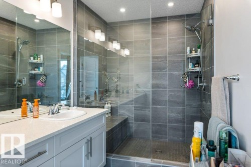 9639 224 Street, Edmonton, AB - Indoor Photo Showing Bathroom