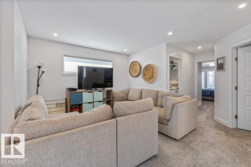 9639 224 Street, Edmonton, AB - Indoor Photo Showing Living Room