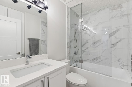 161 Forrest Drive, Sherwood Park, AB - Indoor Photo Showing Bathroom