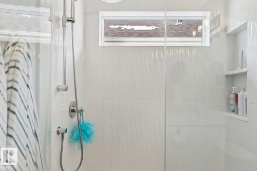 161 Forrest Drive, Sherwood Park, AB - Indoor Photo Showing Bathroom