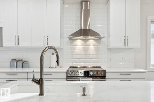 161 Forrest Drive, Sherwood Park, AB - Indoor Photo Showing Kitchen With Upgraded Kitchen