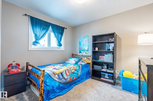 139 Willow Drive, Wetaskiwin, AB - Indoor Photo Showing Bedroom