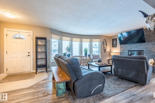 139 Willow Drive, Wetaskiwin, AB - Indoor Photo Showing Living Room With Fireplace