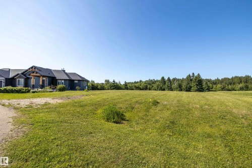 2036 Aspen Way, Rural Parkland County, AB 