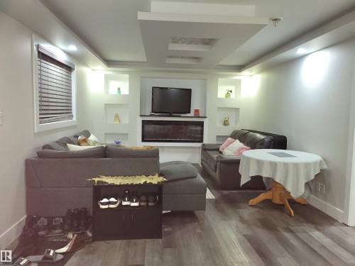 9131 83 Avenue, Edmonton, AB - Indoor