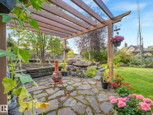 2408 Martell Crescent, Edmonton, AB - Outdoor