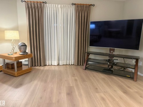 315 592 Hooke Road, Edmonton, AB - Indoor Photo Showing Other Room