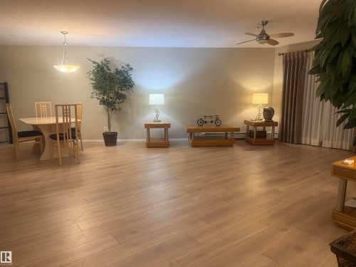 315 592 Hooke Road, Edmonton, AB - Indoor