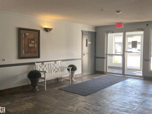 315 592 Hooke Road, Edmonton, AB - Indoor Photo Showing Other Room