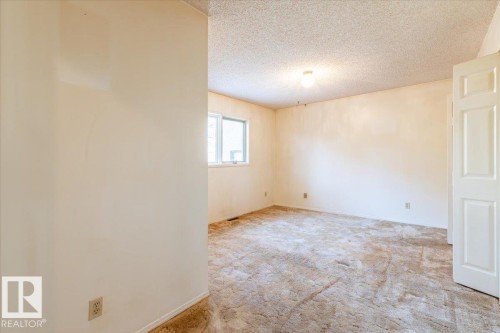 5204 55 Street, Thorsby, AB - Indoor Photo Showing Other Room
