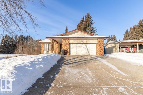 5204 55 Street, Thorsby, AB - Outdoor