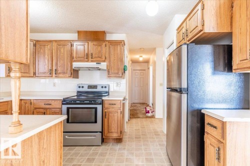 5204 55 Street, Thorsby, AB - Indoor Photo Showing Kitchen