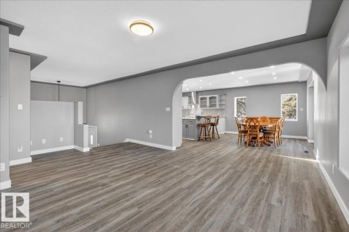 293 22106 S Cooking Lake Road, Rural Strathcona County, AB - Indoor