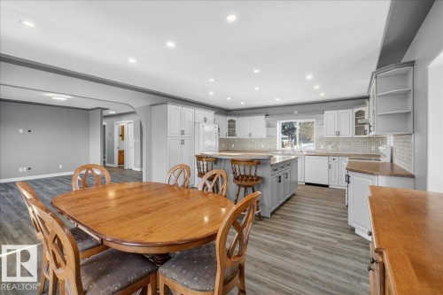 293 22106 S Cooking Lake Road, Rural Strathcona County, AB - Indoor Photo Showing Dining Room