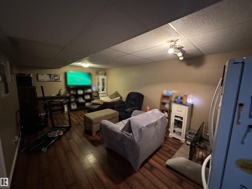 10256 109 Avenue, Westlock, AB - Indoor
