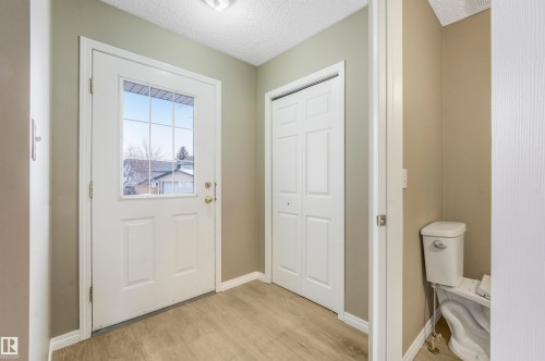 33 4020 21 Street, Edmonton, AB - Indoor Photo Showing Other Room