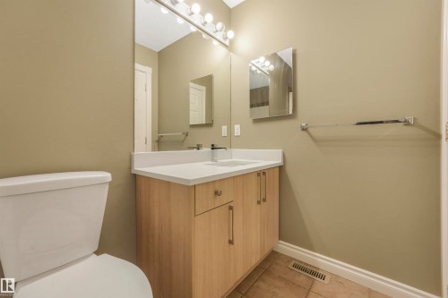 33 4020 21 Street, Edmonton, AB - Indoor Photo Showing Bathroom