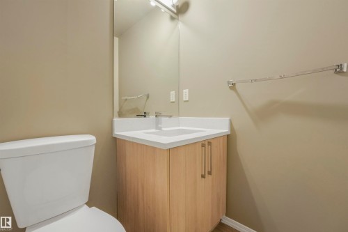 33 4020 21 Street, Edmonton, AB - Indoor Photo Showing Bathroom