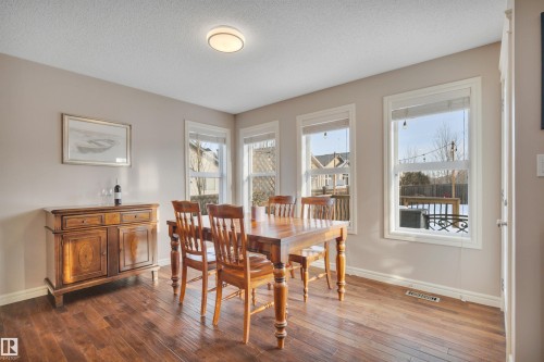 581 Foxboro Loop, Sherwood Park, AB - Indoor Photo Showing Dining Room