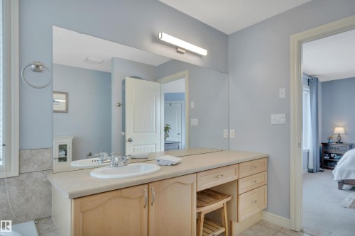 581 Foxboro Loop, Sherwood Park, AB - Indoor Photo Showing Bathroom