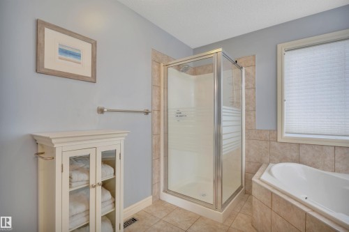 581 Foxboro Loop, Sherwood Park, AB - Indoor Photo Showing Bathroom