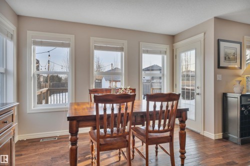 581 Foxboro Loop, Sherwood Park, AB - Indoor Photo Showing Dining Room