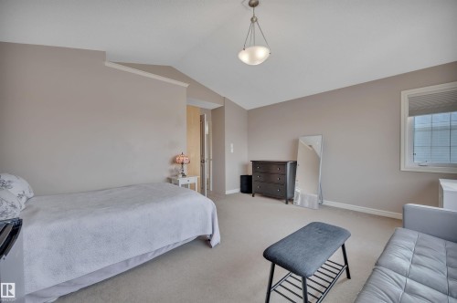 581 Foxboro Loop, Sherwood Park, AB - Indoor Photo Showing Bedroom