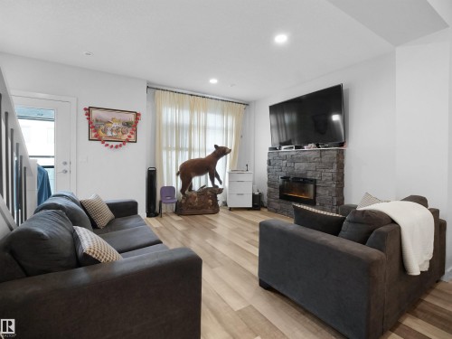 92 804 Welsh Drive, Edmonton, AB - Indoor Photo Showing Living Room With Fireplace