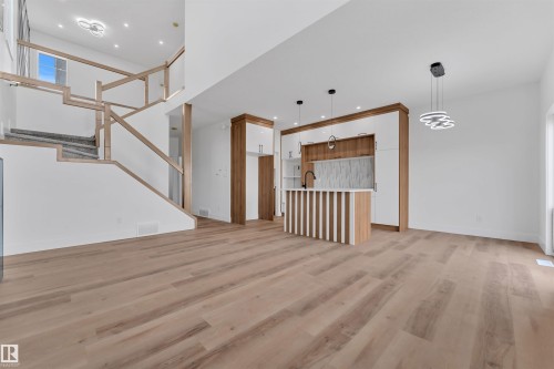 1914 155 Avenue, Edmonton, AB - Indoor Photo Showing Other Room