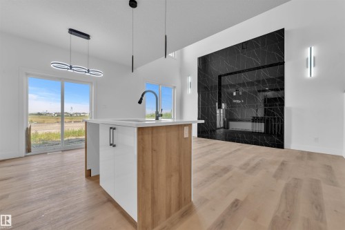 1914 155 Avenue, Edmonton, AB - Indoor